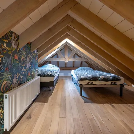 Buitenliefde, Prachtige Vakantiewoning Midden In De Heiloo