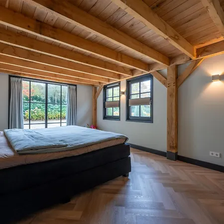 Buitenliefde, Prachtige Vakantiewoning Midden In De * Heiloo