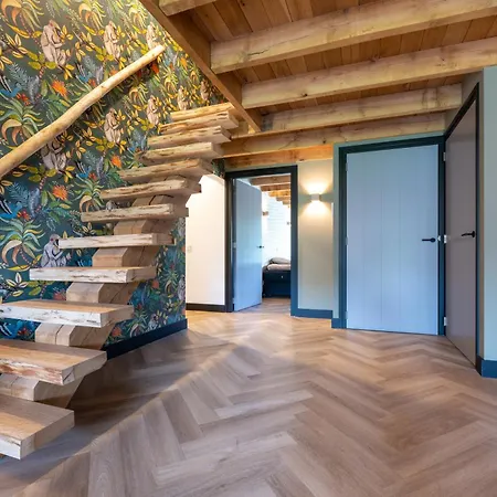 Apartment Buitenliefde, Prachtige Vakantiewoning Midden In De Heiloo