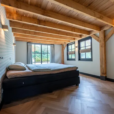 Buitenliefde, Prachtige Vakantiewoning Midden In De * Heiloo