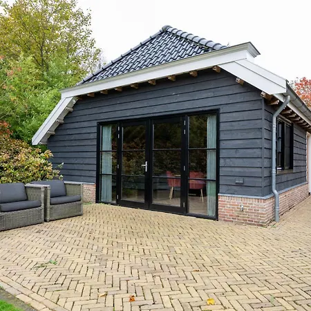 Apartment Buitenliefde, Prachtige Vakantiewoning Midden In De